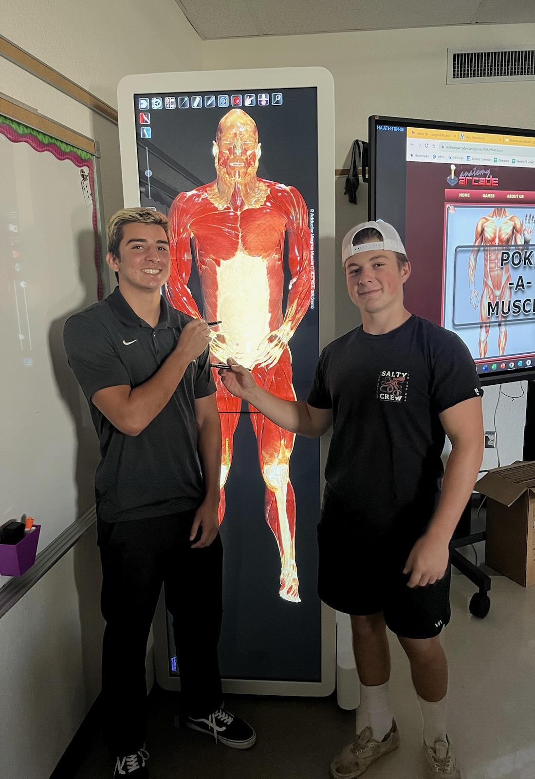 students with digital cadaver